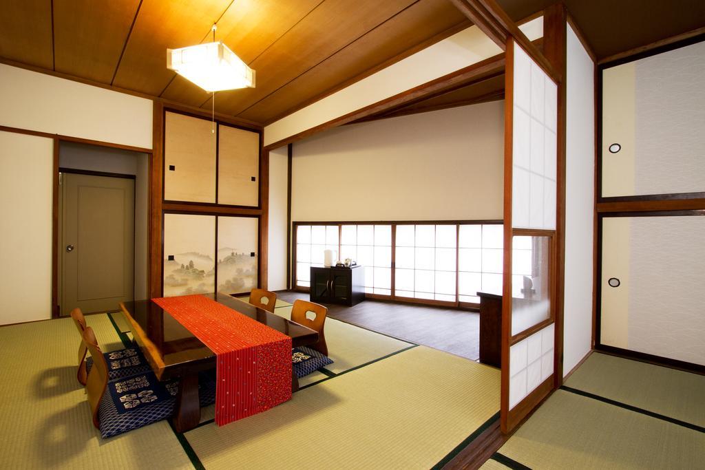 פוג'יקאוואגוצ'יקו Guesthouse Fujinokura Kawaguchiko Ekimaeten מראה חיצוני תמונה