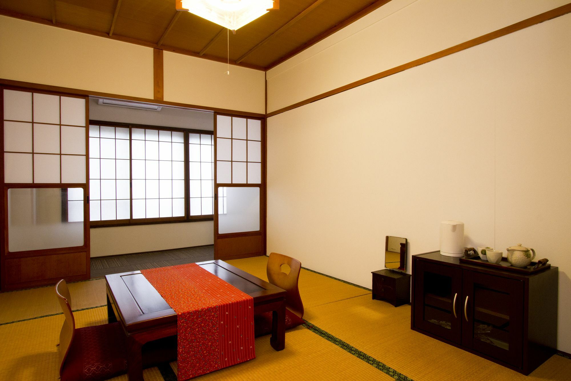 פוג'יקאוואגוצ'יקו Guesthouse Fujinokura Kawaguchiko Ekimaeten מראה חיצוני תמונה